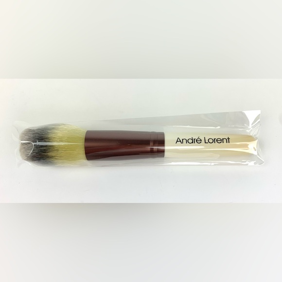 André Lorent vegan makeup brushes and travel case- NWOT - Picture 7 of 10